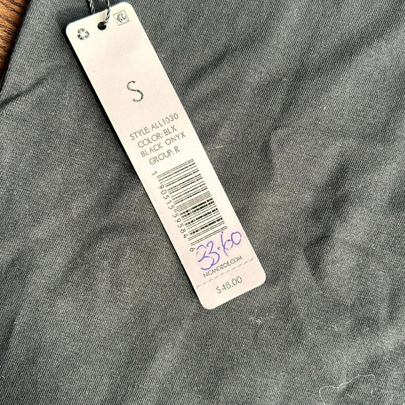 NWT Nic + Zoe Tank Top | Nic + Zoe Black Tank Top | Nic + Zoe - Picture 5 of 7